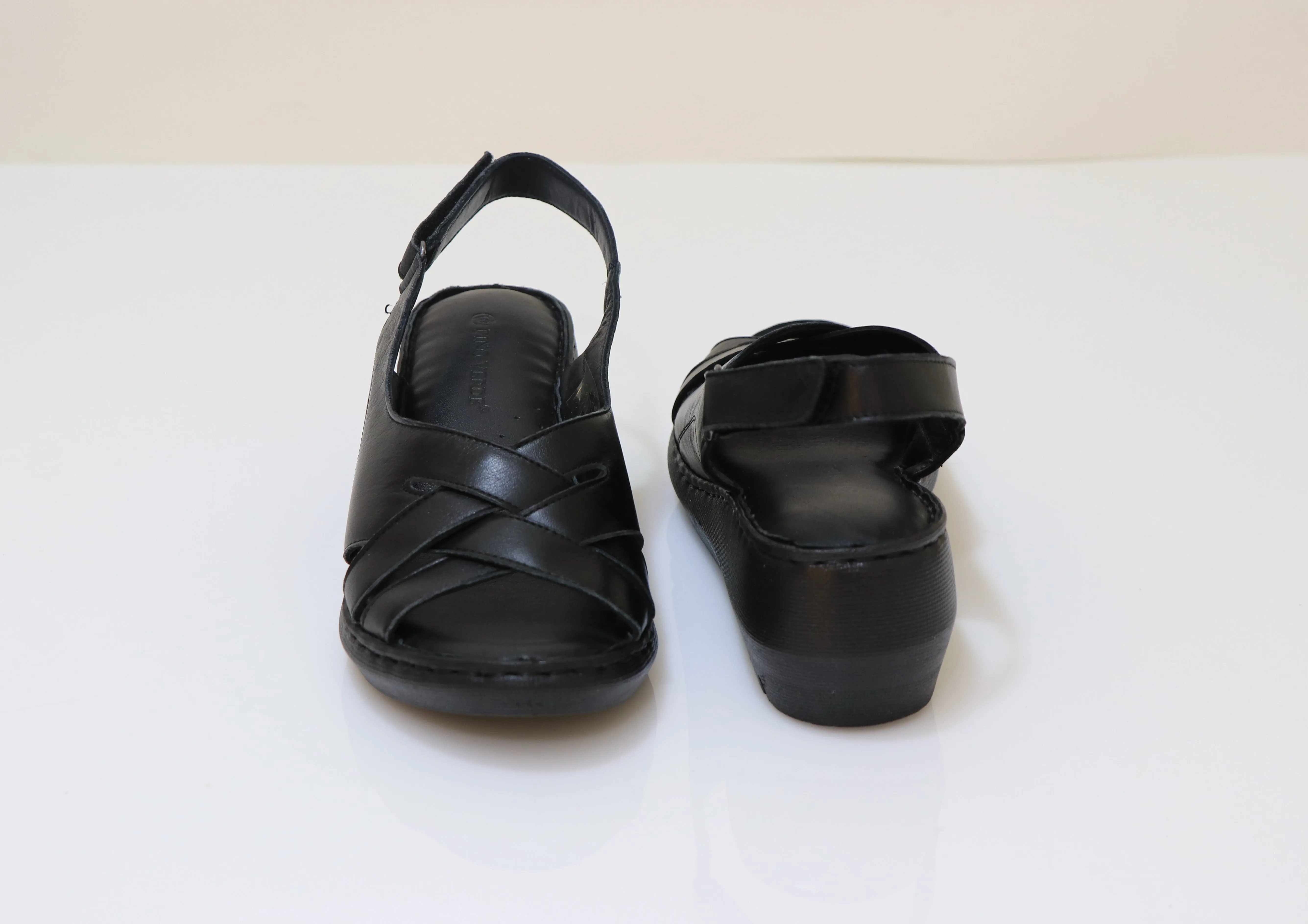 PINO VERDE Wedge Sandals