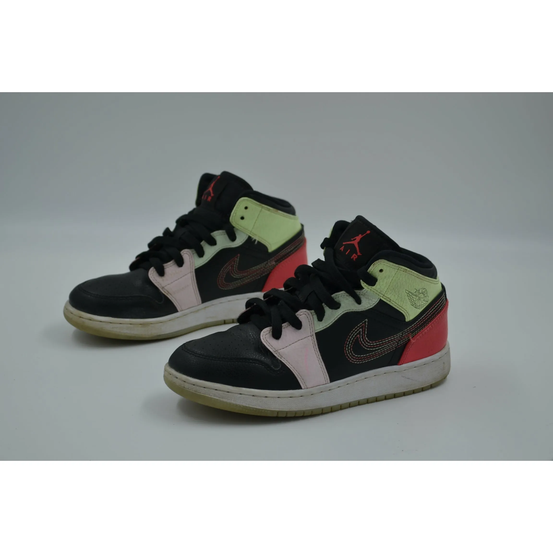 Pre-Owned Air Jordan 1's Multicolor Kids Size 5Y